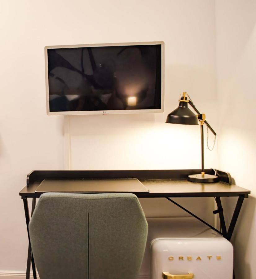 Apartamento Homely 2 *